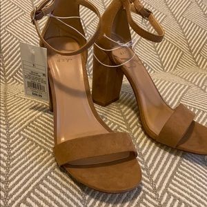 Camel/Taupe Heels